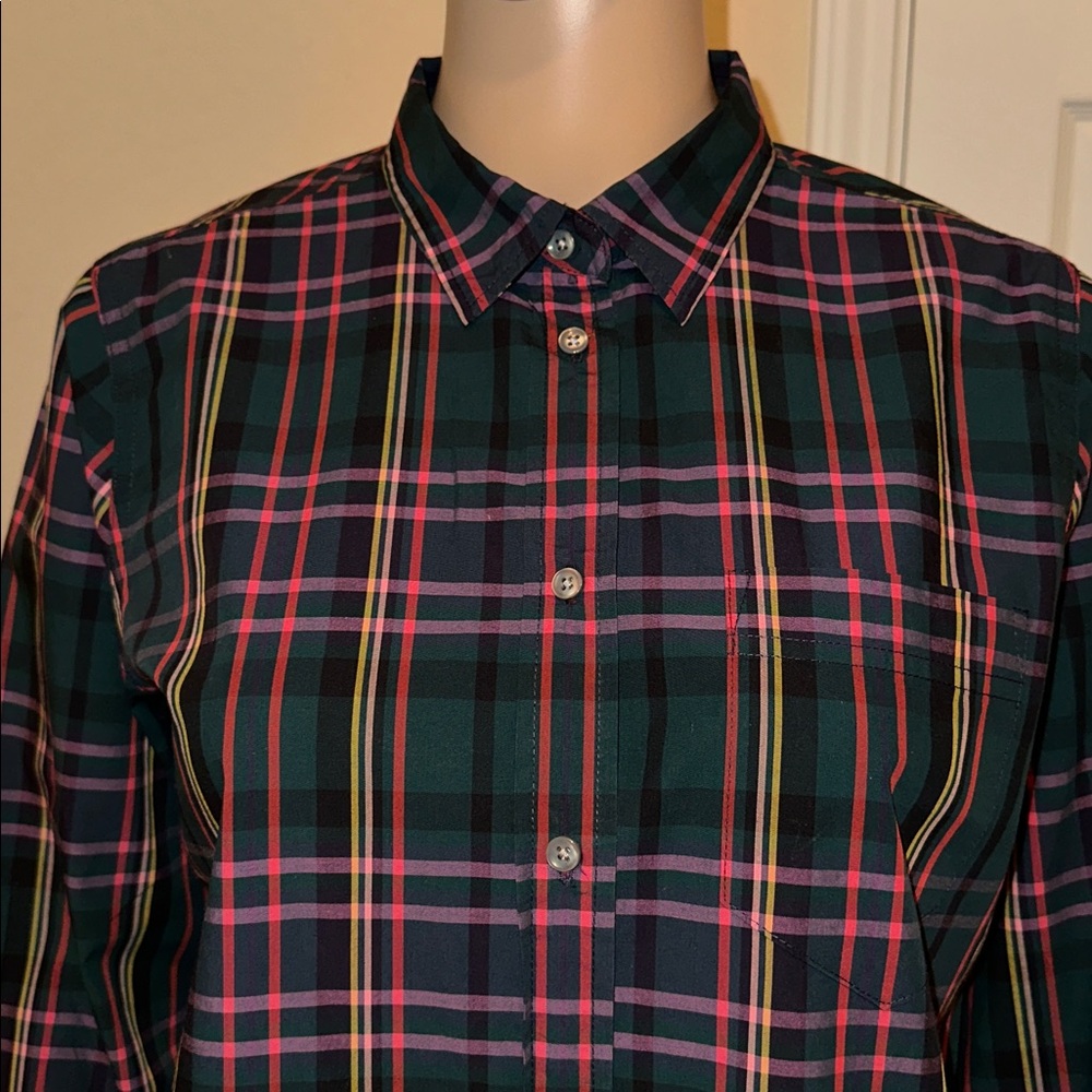 100% Cotton J. Crew Green and Red Plaid Casual Woman's Shirt Size 6. - Picture 5 of 16